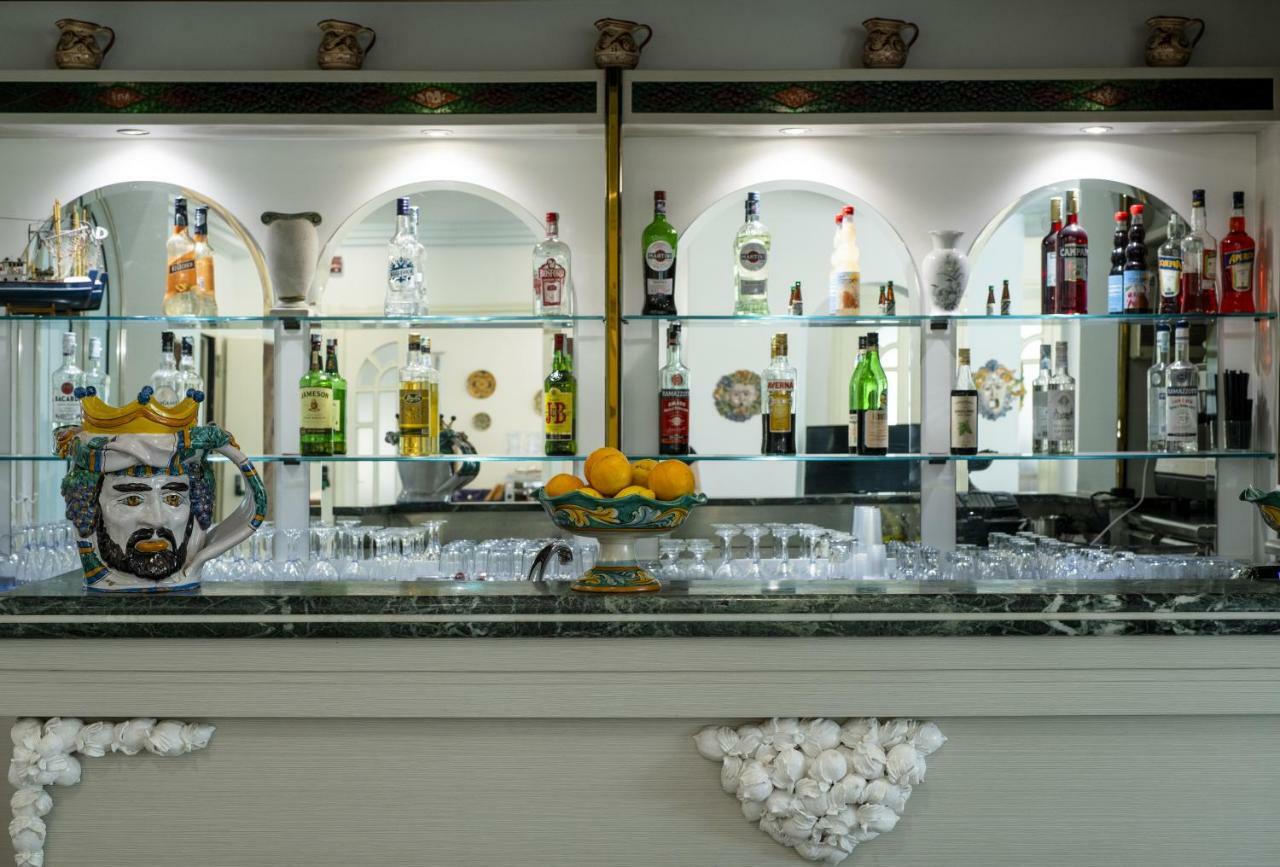 Hotel Panoramic Giardini Naxos Luaran gambar